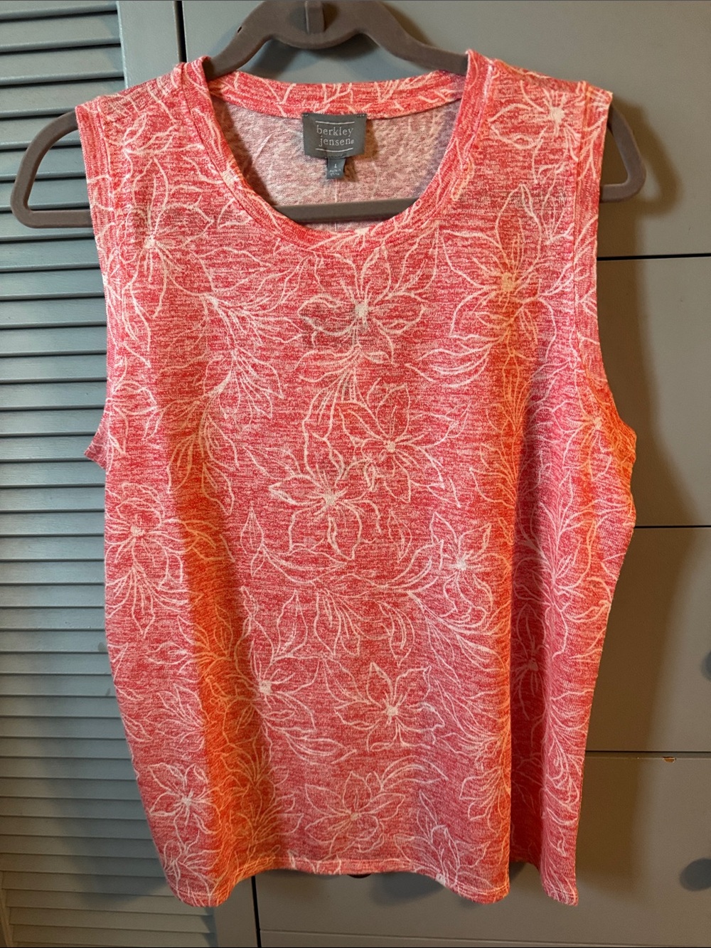 Berkley Jensen Coral Floral Sleeveless Tank